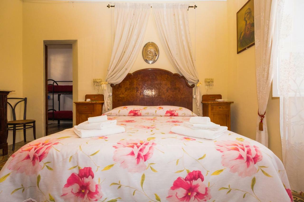 Giulia E Pietro - Marettimo Apartments Eksteriør billede