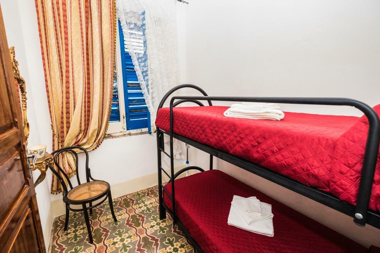 Giulia E Pietro - Marettimo Apartments Eksteriør billede