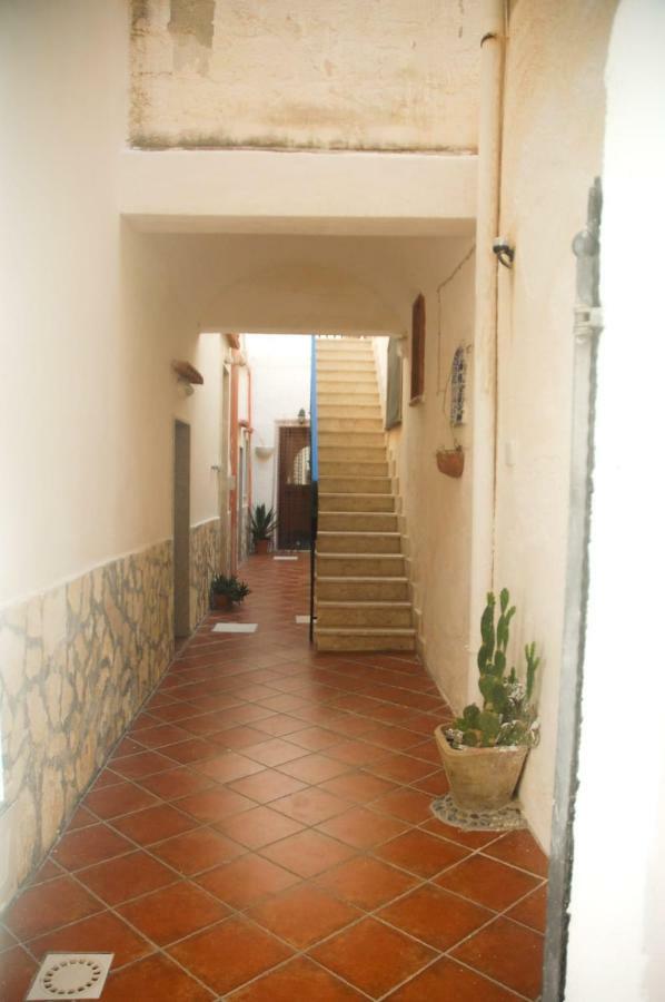 Giulia E Pietro - Marettimo Apartments Eksteriør billede